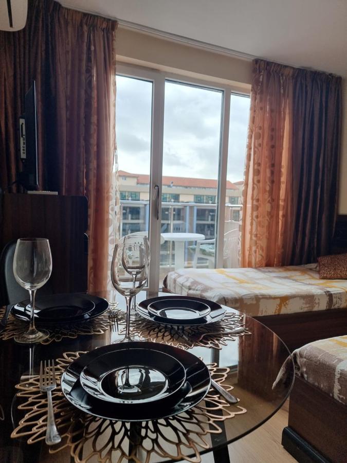 Deluxe Admiral Plaza Apartamento Sunny Beach Exterior foto